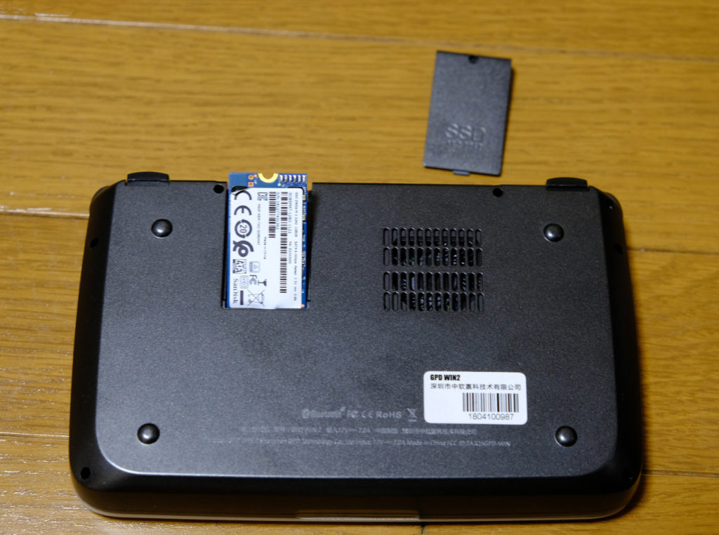 GPD WIN 2 初期型(m3-7Y30)/8GB/SSD512GB換装済