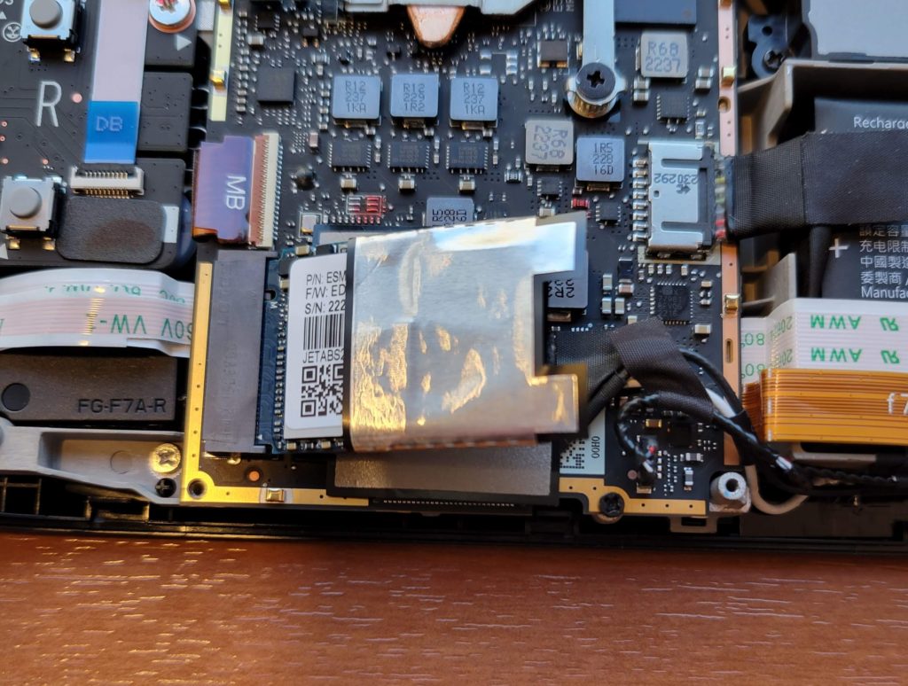 Steam deckの内蔵SSDを交換する方法 | 鴨屋